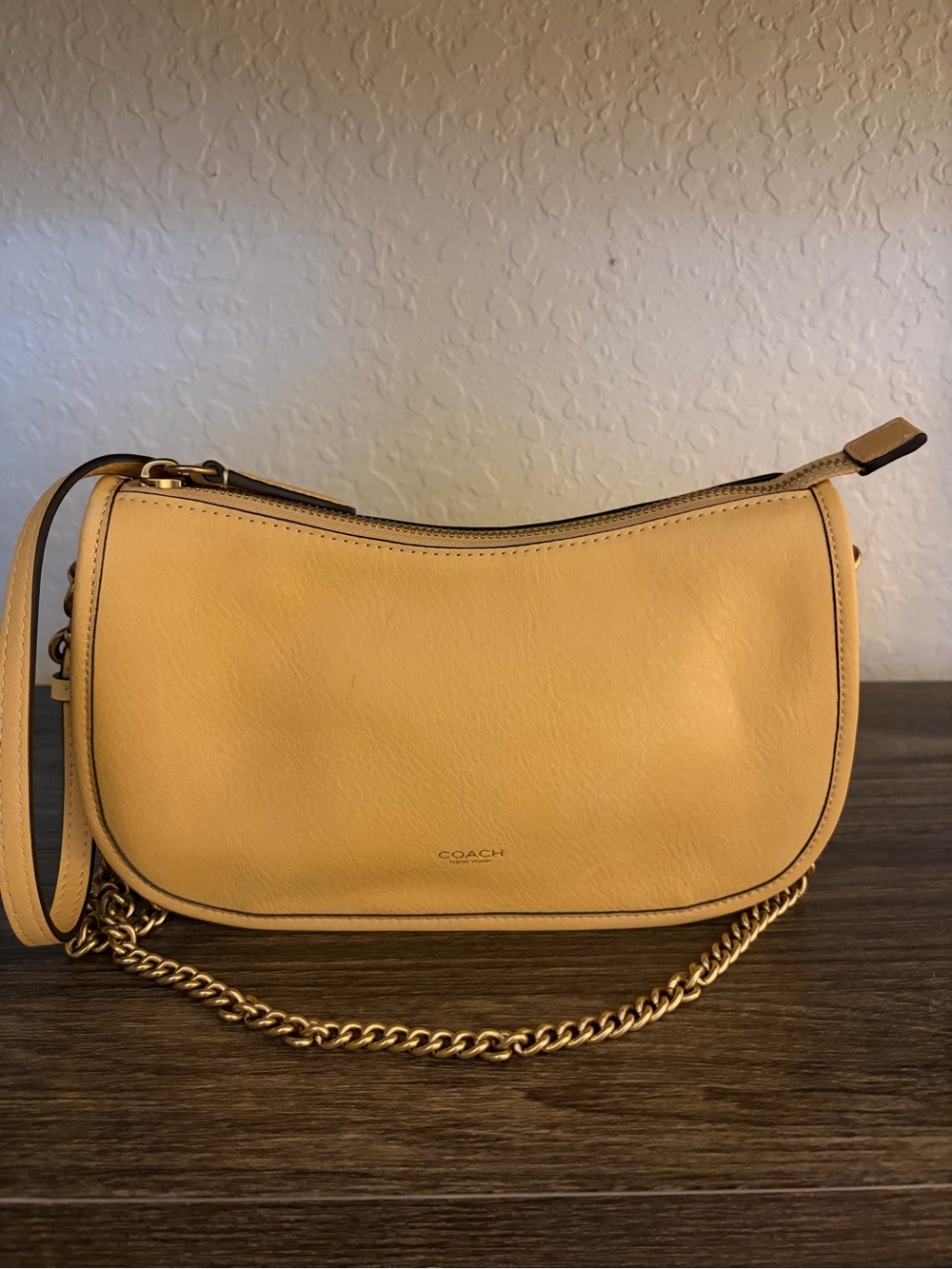 Coach Waverly Bag โ Vanilla